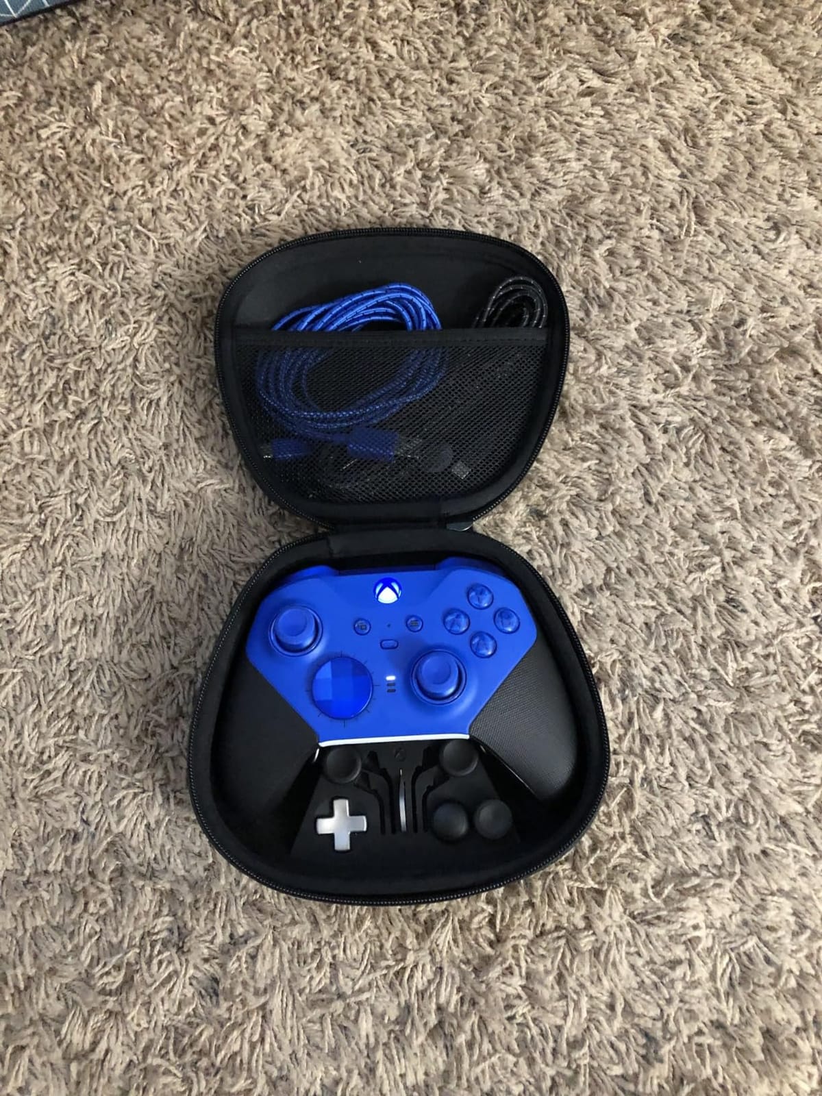 Xbox Elite Series 2 Core customer photo 2