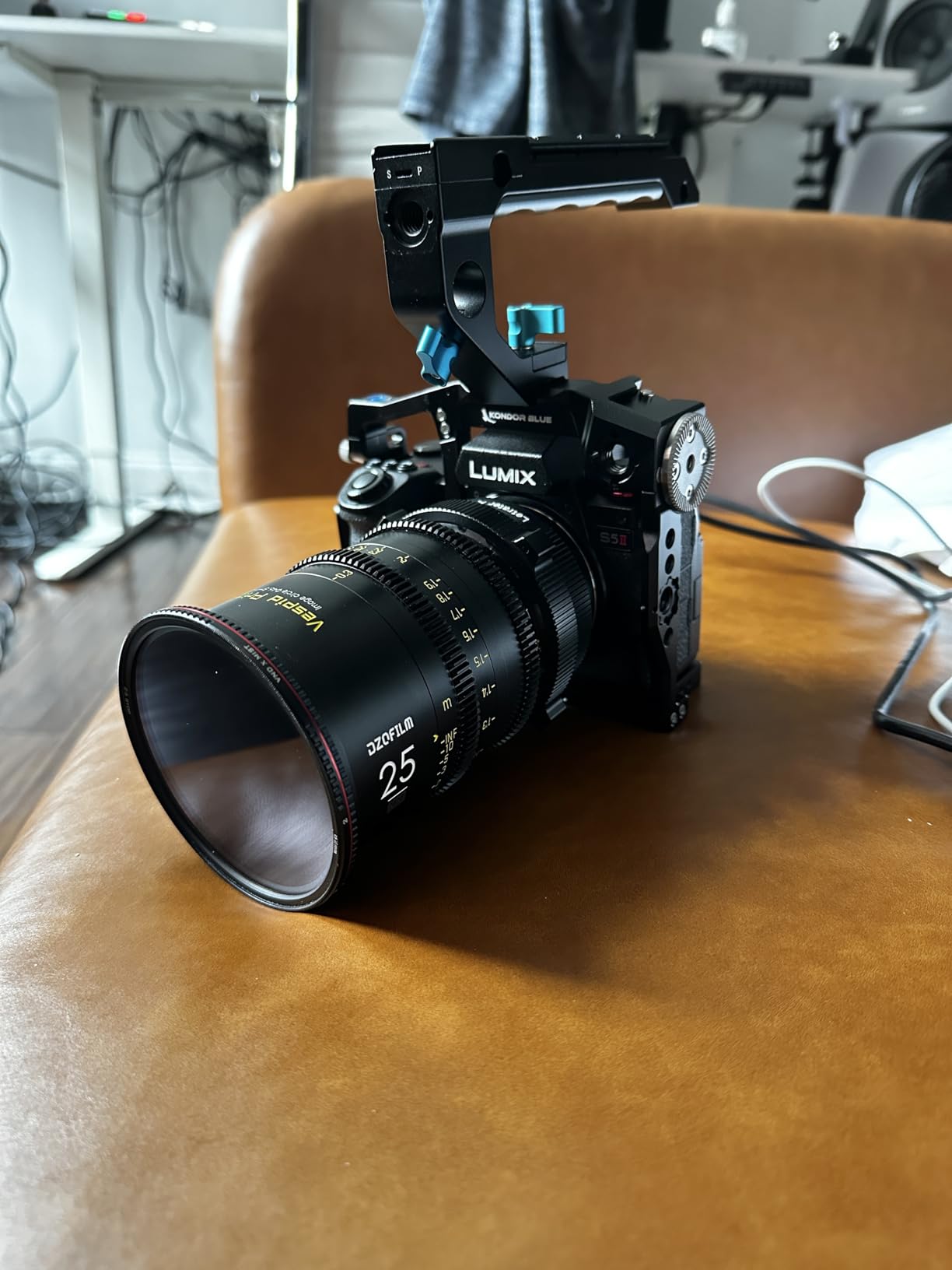 Panasonic LUMIX S5II Mirrorless Camera, 24.2MP Full Frame with Phase Hybrid AF, New Active I.S. Technology, Unlimited 4:2:2 10-bit Recording - DC-S5M2BODY Black customer photo 1