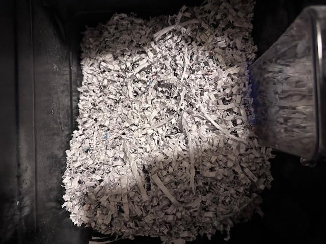 VidaTeco 18-Sheet Micro Cut Paper Shredder for Home Office Heavy Duty customer photo 2