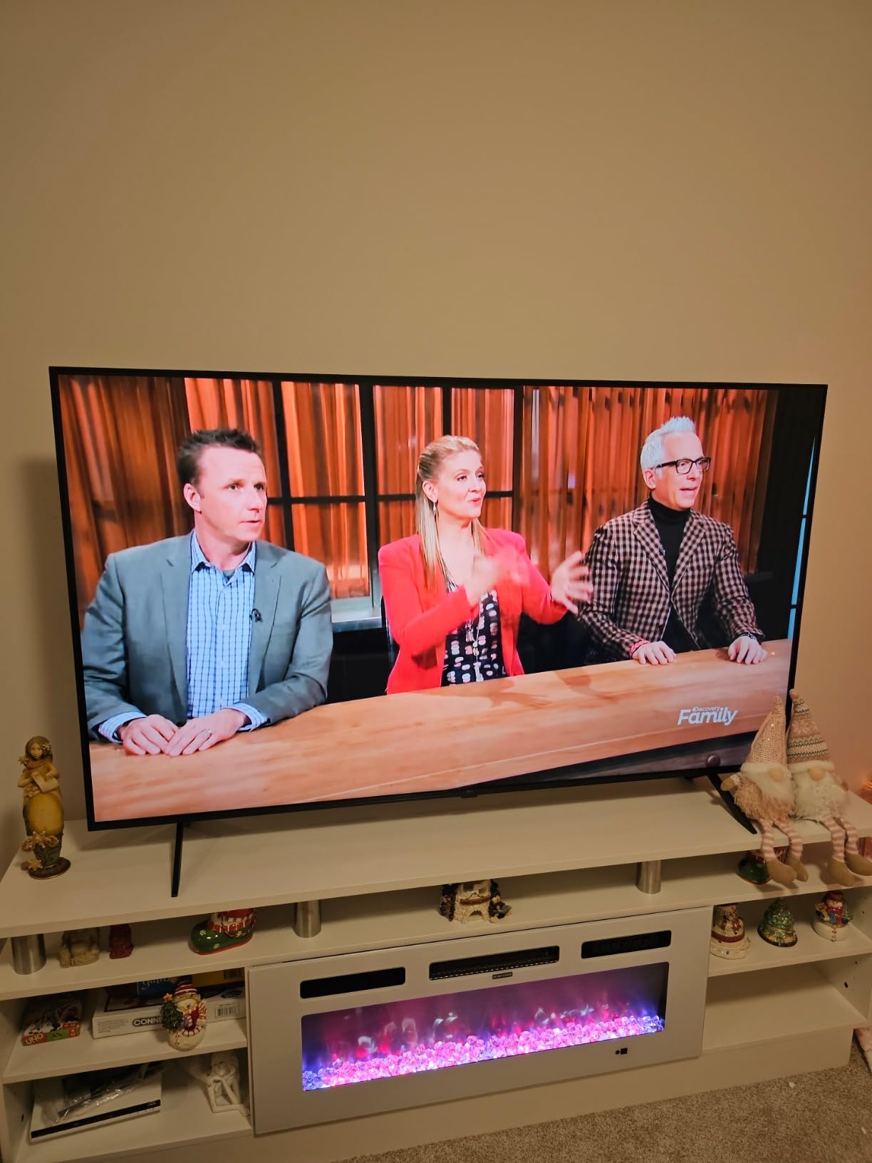 LG UR9000 55-Inch 4K LED customer photo 1