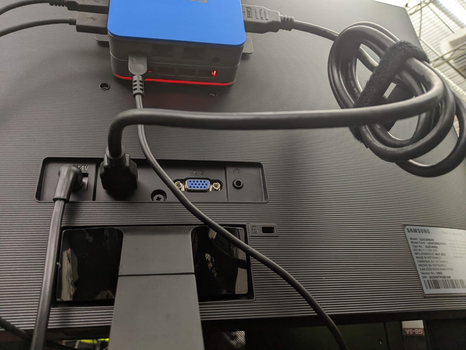 GMKtec G11 Mini PC AMD Ryzen Embedded R2514 (Beats 4300U/N150) customer photo 2