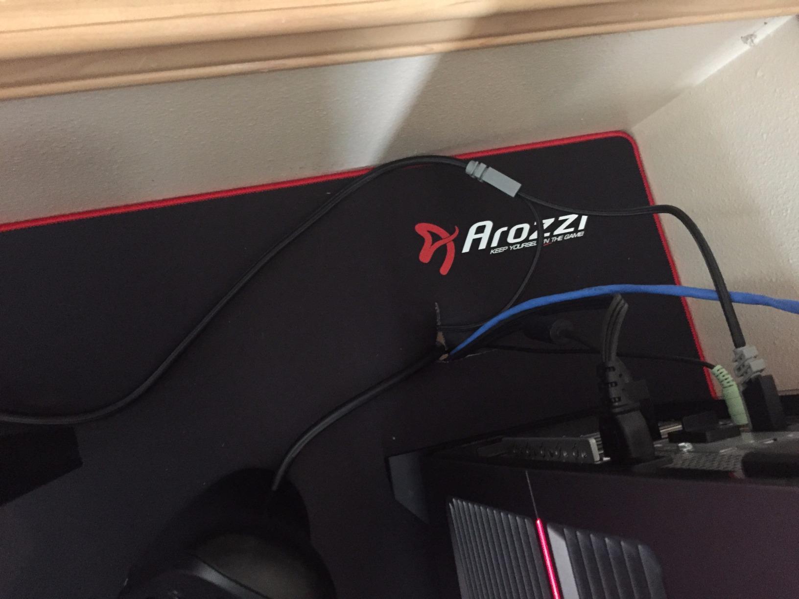 Arozzi Arena Ultrawide Curved Gaming and Office Desk with Full Surface Water Resistant Desk Mat with 3 Custom Monitor Mount Cut Outs and Under The Desk Cable Management Netting - Deep Purple customer photo 1