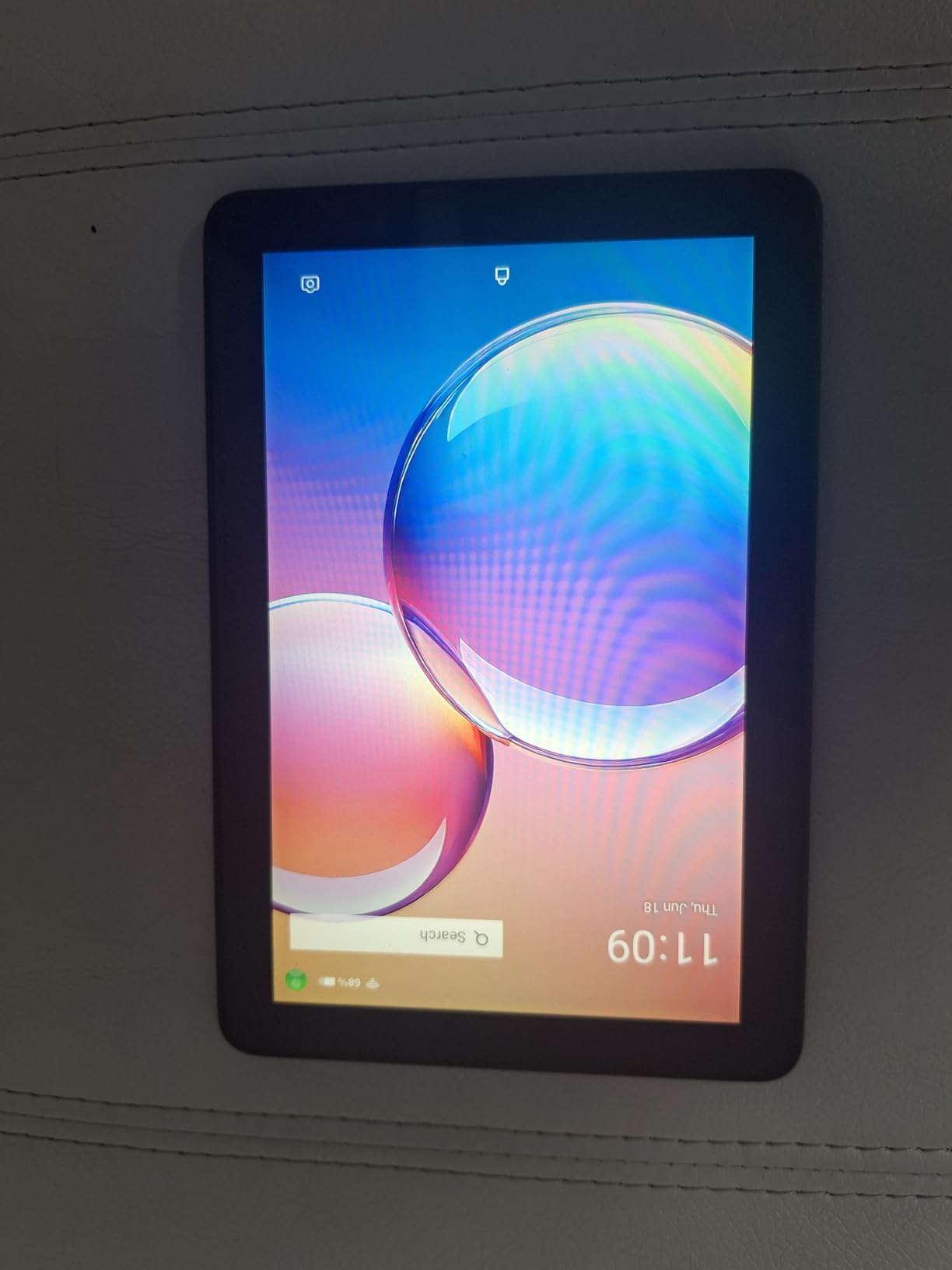 Amazon Fire HD 8 Refurbished customer photo 2