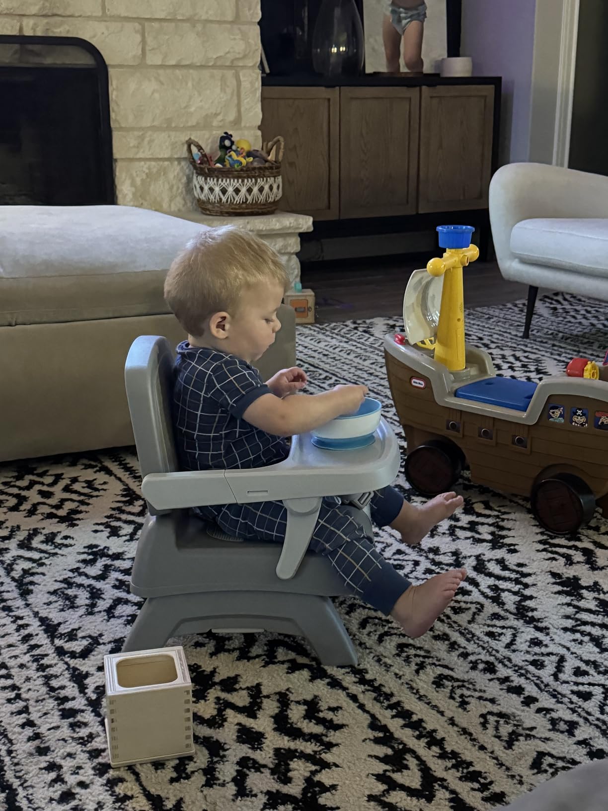 Chicco Bento Booster 3-in-1 Portable Booster Seat for Babies & Toddlers customer photo 1