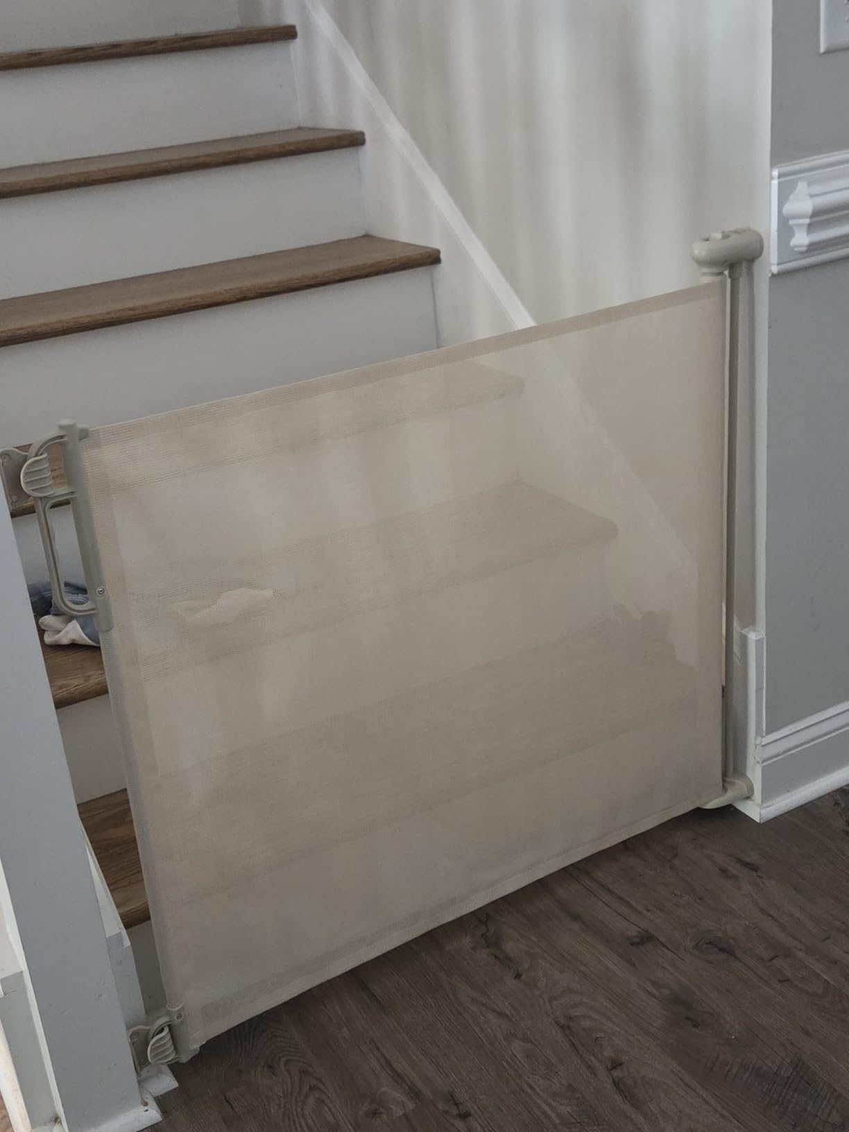 Momcozy Extra Wide Retractable Mesh Baby Gate customer photo 1