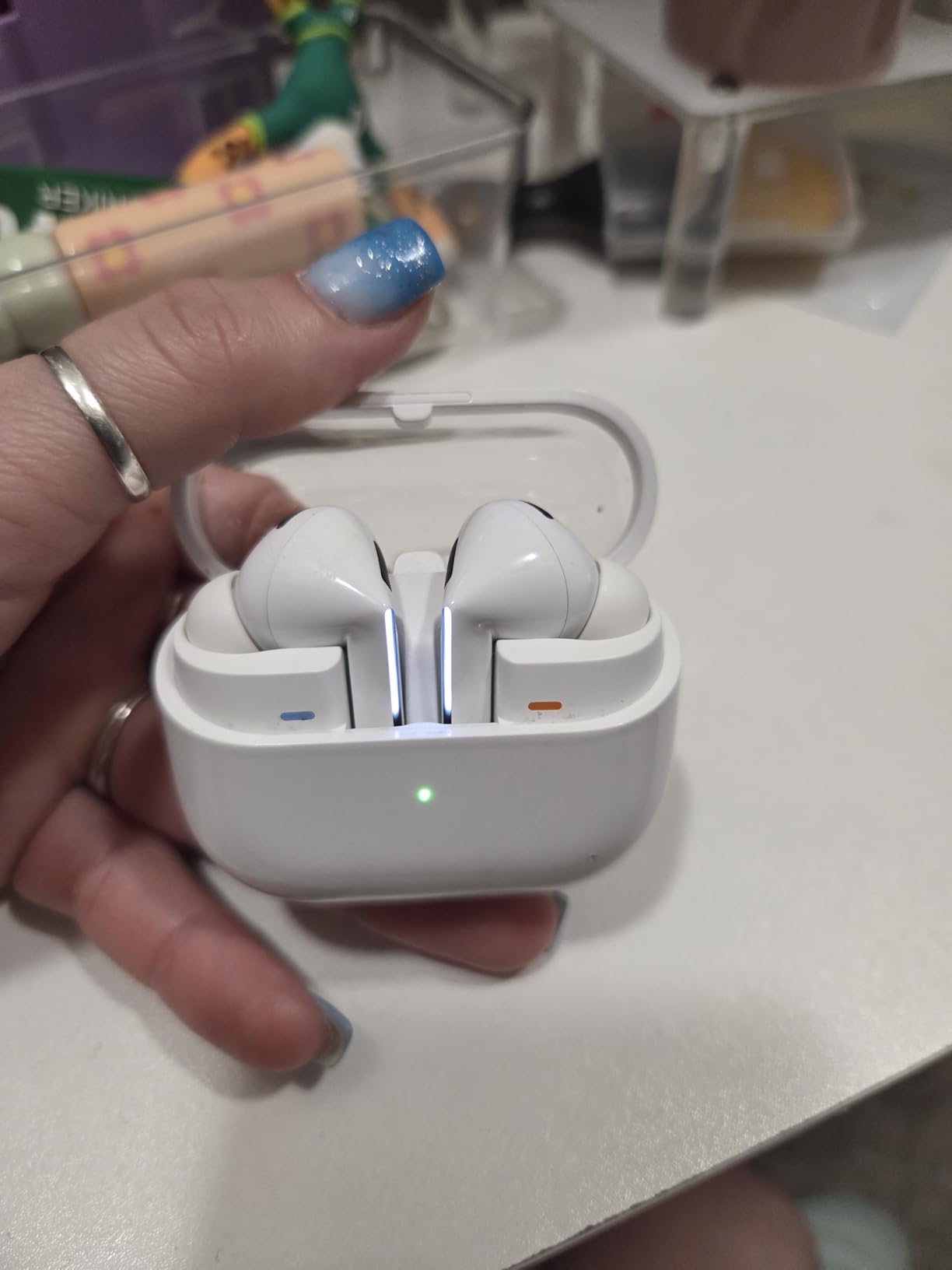 Samsung Galaxy Buds 3 Pro AI True Wireless Bluetooth Earbuds, Noise Cancelling, Sound Optimization, Real-Time Interpreter, Redesigned Comfort Fit Latin American Version (Silver) customer photo 2