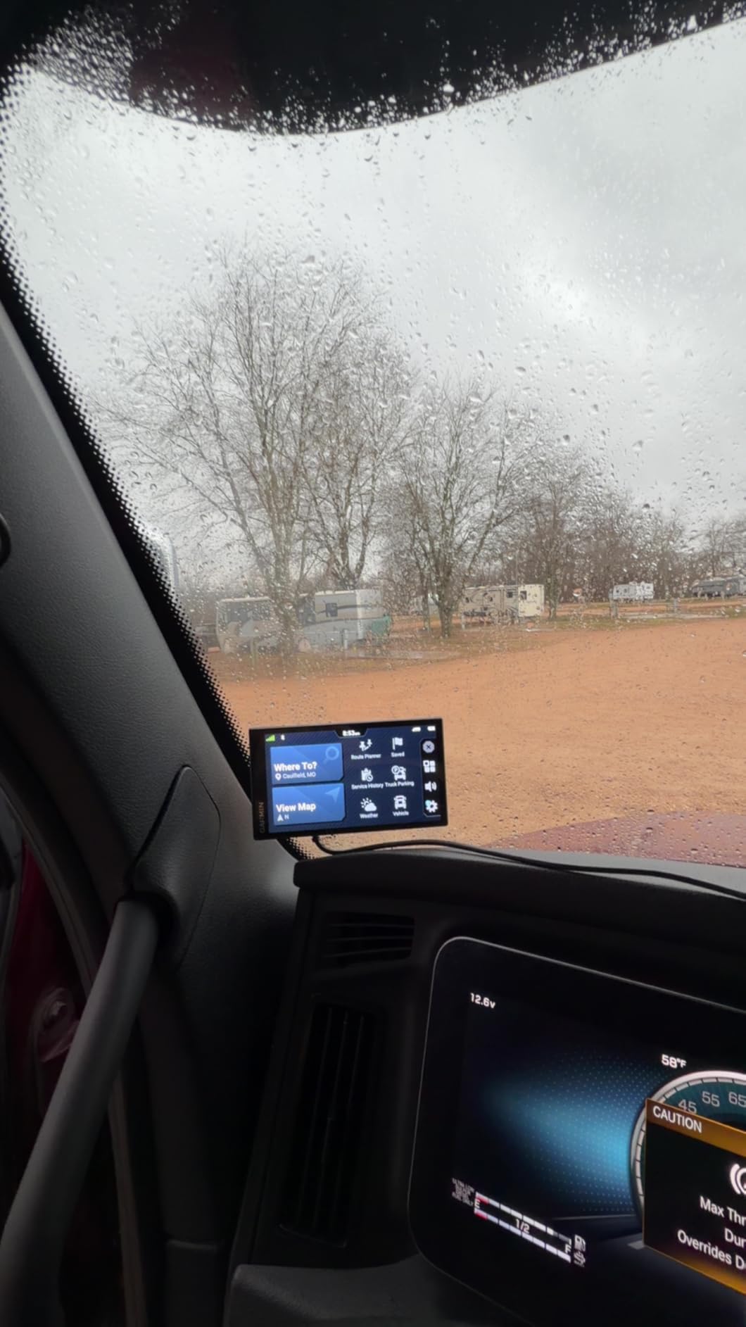 Garmin dēzl™ OTR620, 6” GPS Truck Navigator customer photo 2