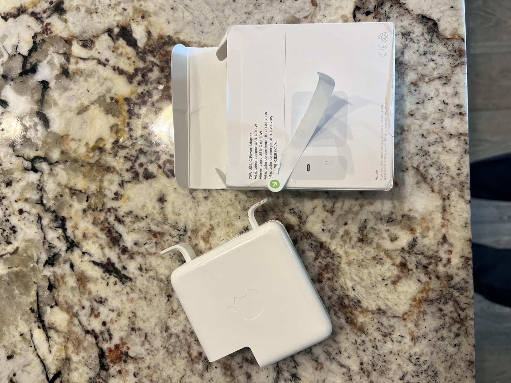 Apple 70W USB-C Adapter customer photo 1