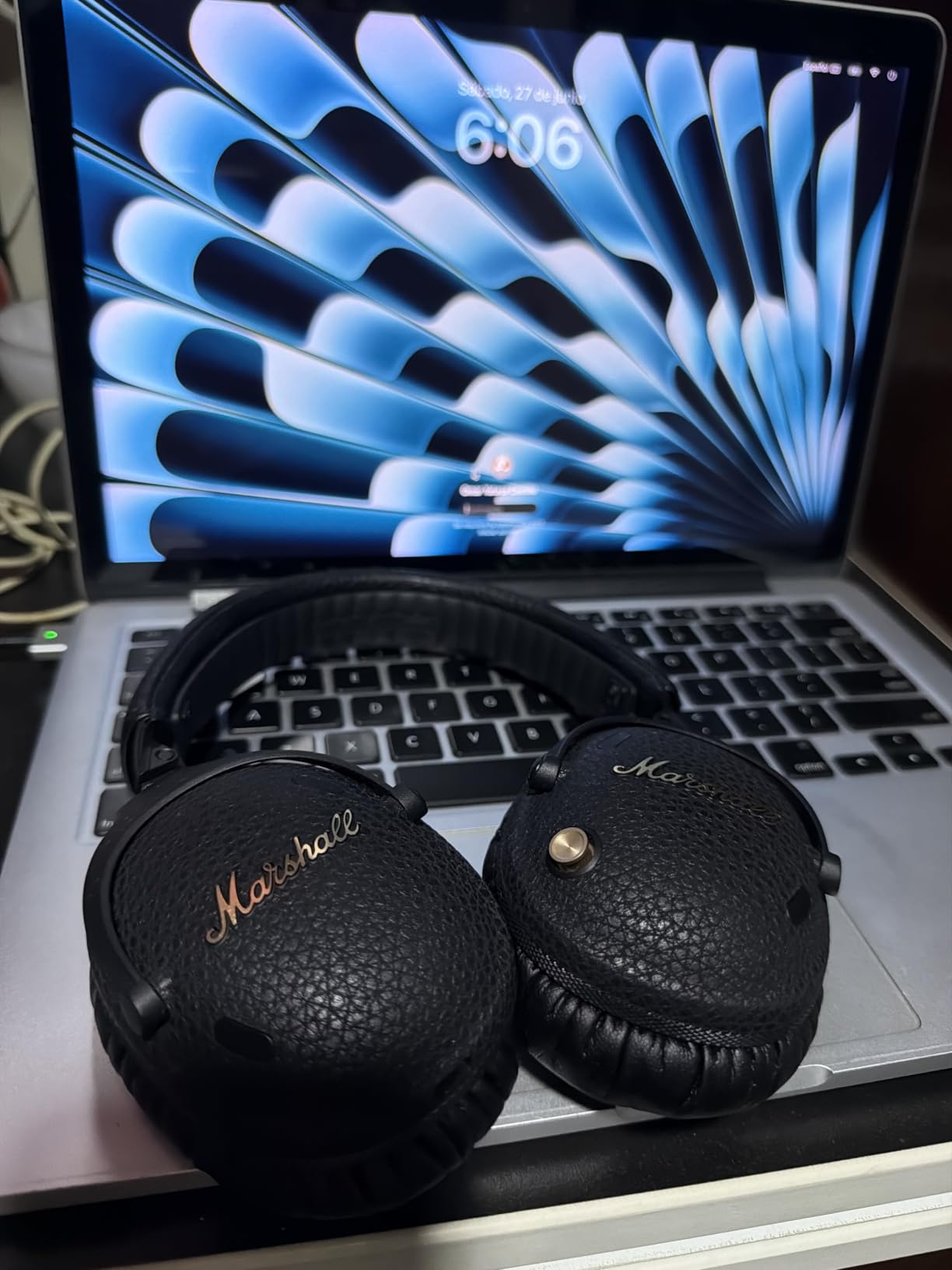 Marshall Monitor III ANC Wireless Over-Ear Headphones - Black customer photo 1