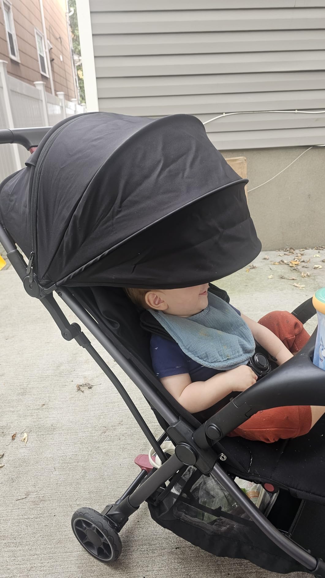 Momcozy ClickGo Lightweight Travel Stroller for Airplane, One-Click Fold customer photo 2