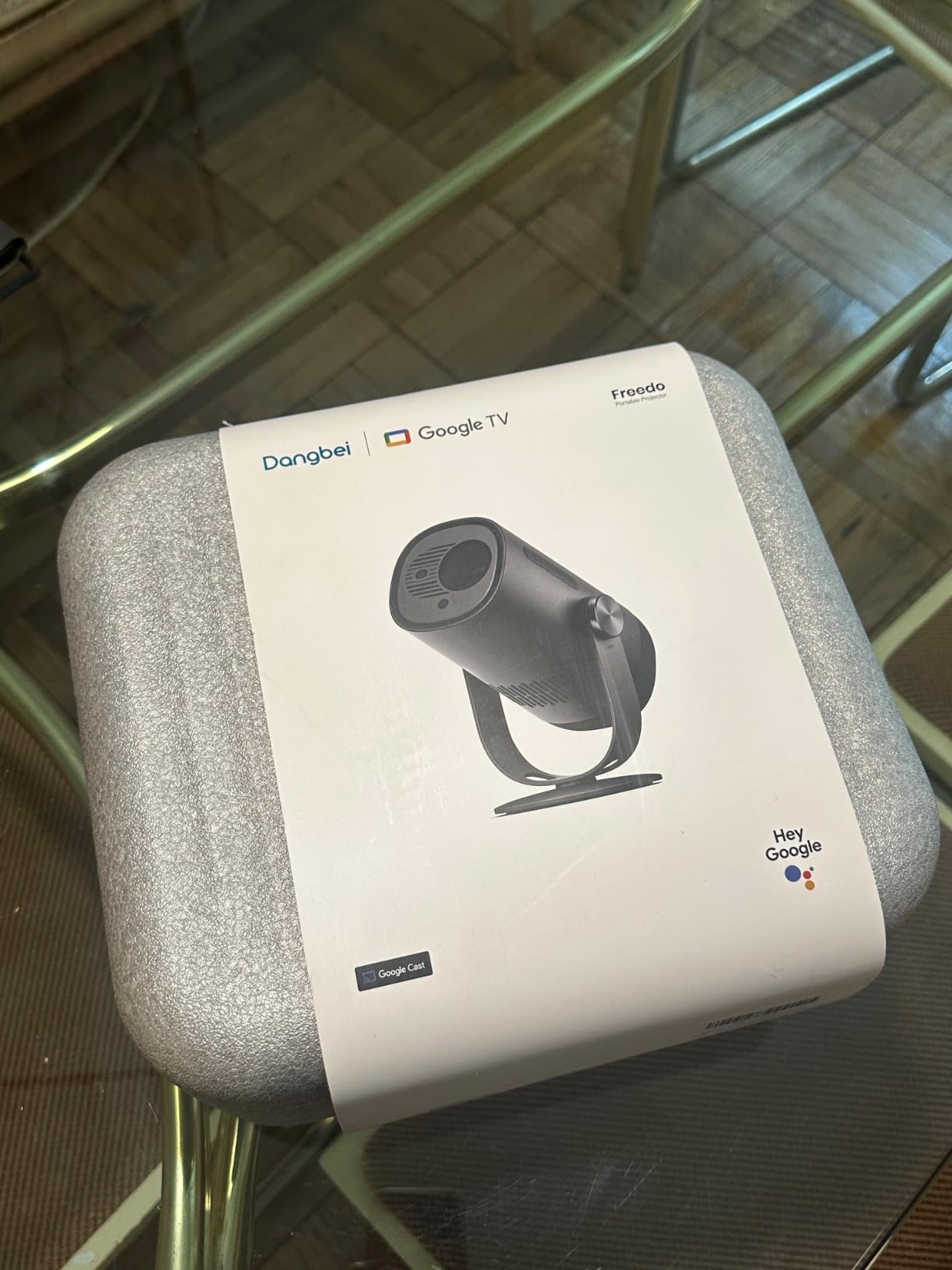 Dangbei Freedo Portable Projector 1080P, GTV with Licensed Netflix, 2.5hrs Battery, 450 ISO Lumens, 180-inch Display, Dolby Audio, DLP Min Projector with Wifi and Bluetooth, HRD10 customer photo 2