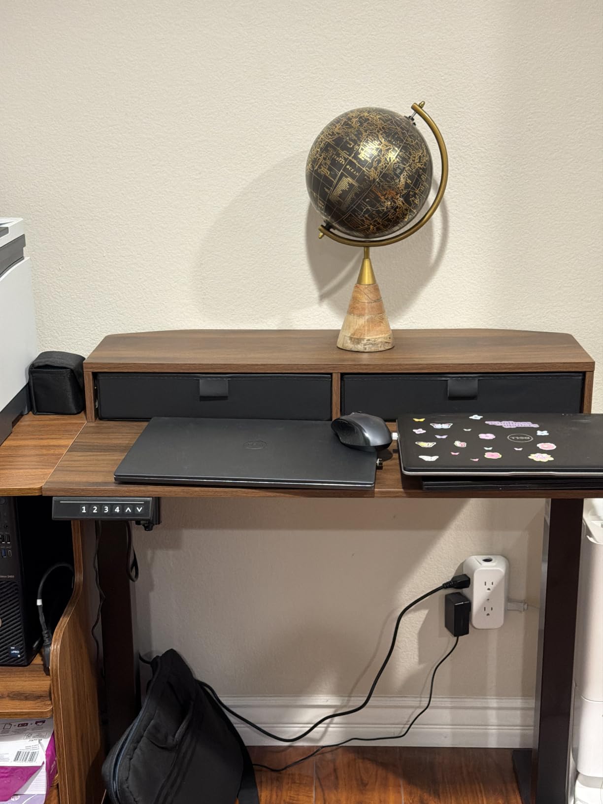 HUANUO 60″ x 30″ Electric Standing Desk with 2 Drawers, C-Clamp Mount Compatible, Height Adjustable Computer Desk, Home Office Stand Up Desk with 4 Preset Heights & 2 Hooks, Black customer photo 1