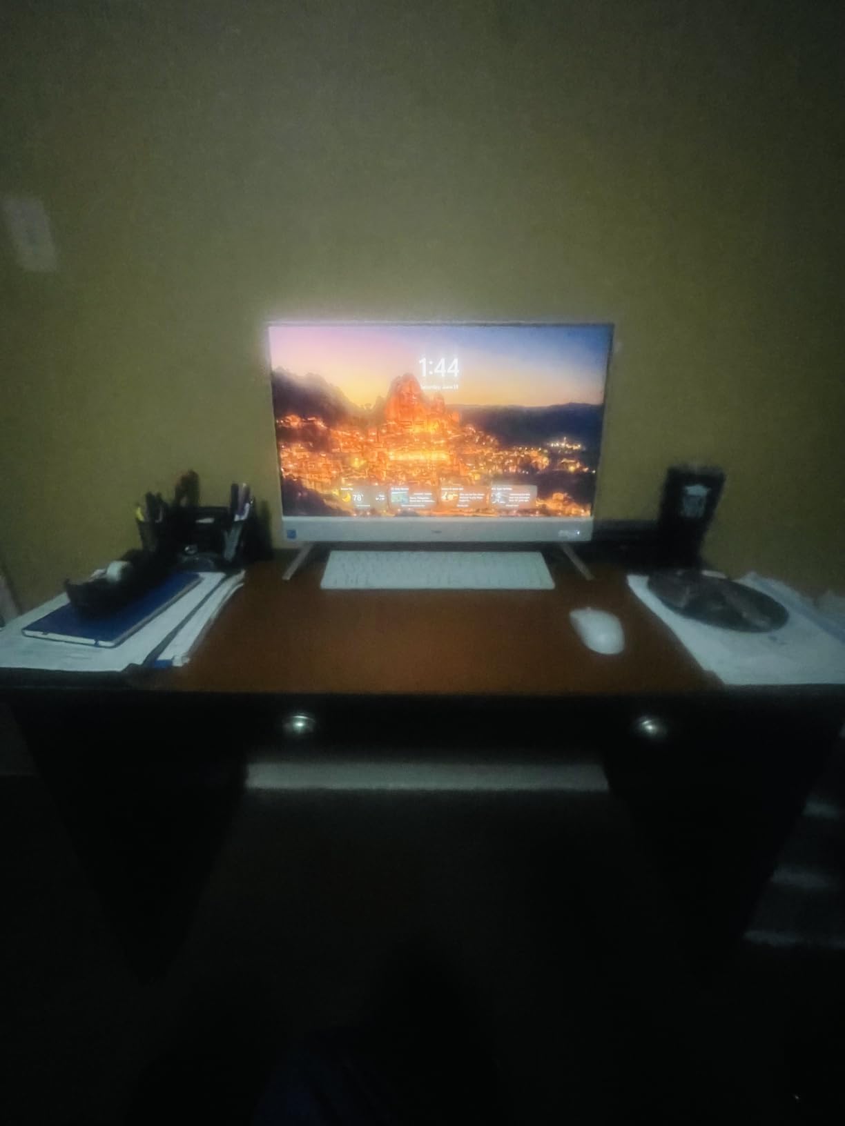 Dell 27 All-in-One customer photo 1