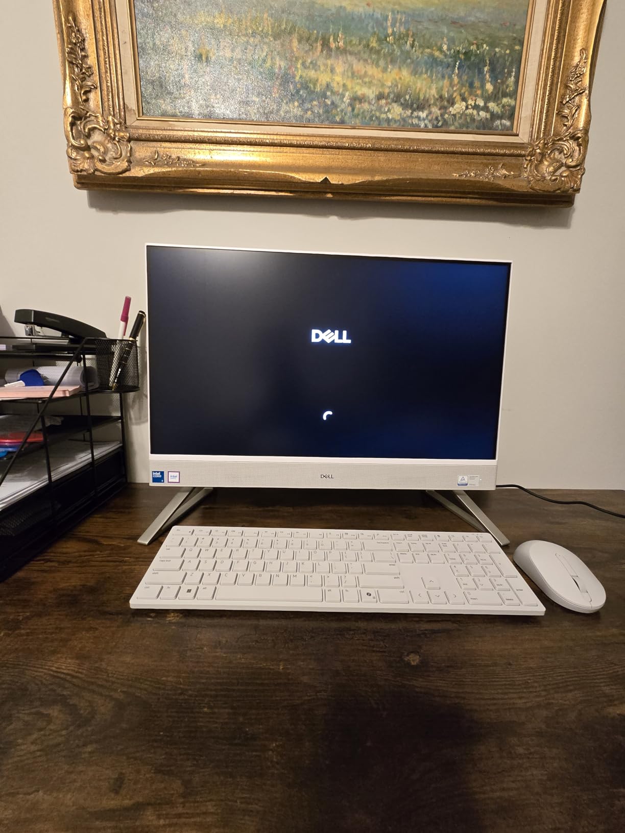 Dell 23.8 All-in-One customer photo 2
