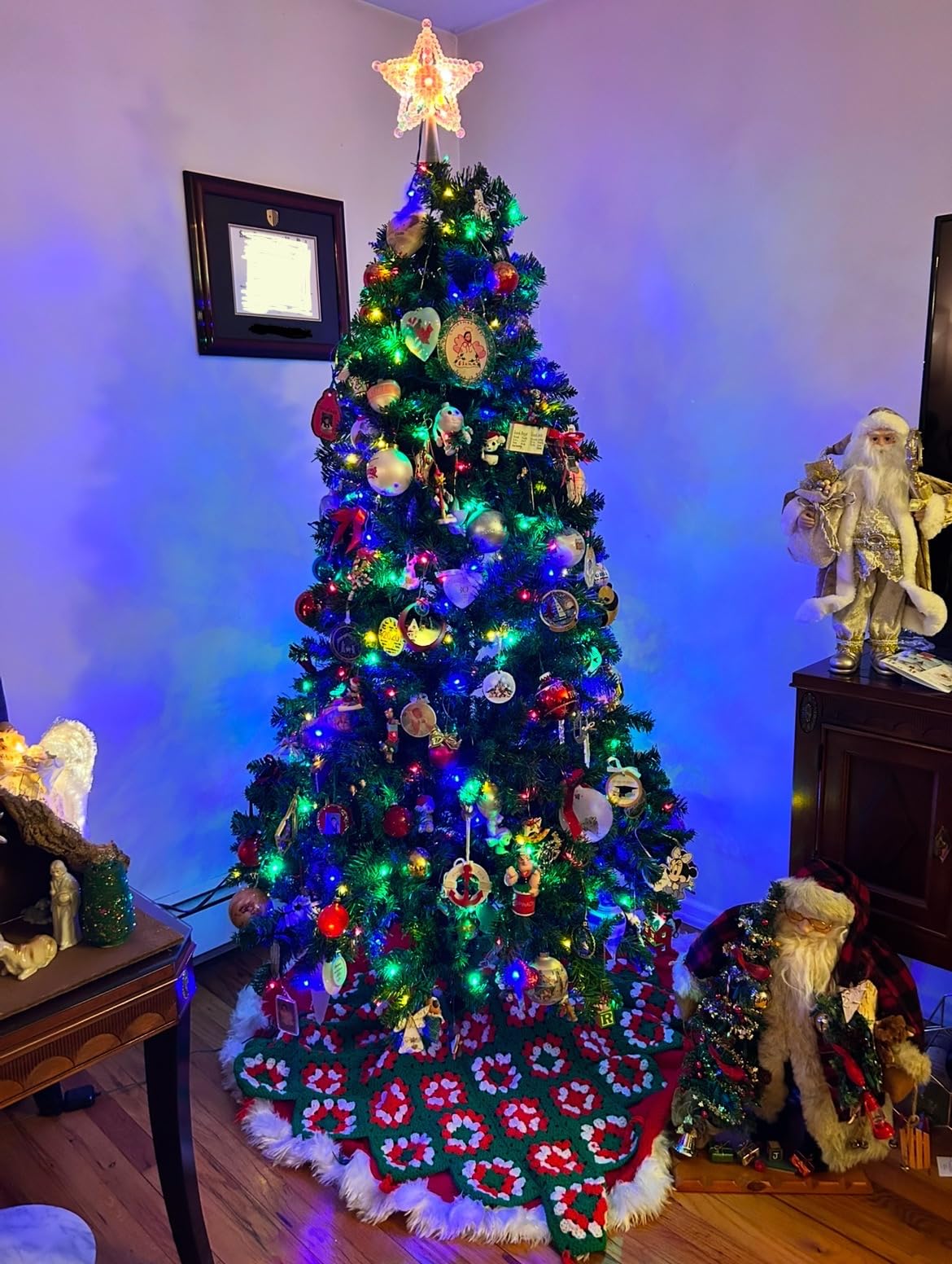 9FT Artificial Prelit Classic Christmas Tree with Remote Control,Timer customer photo 2