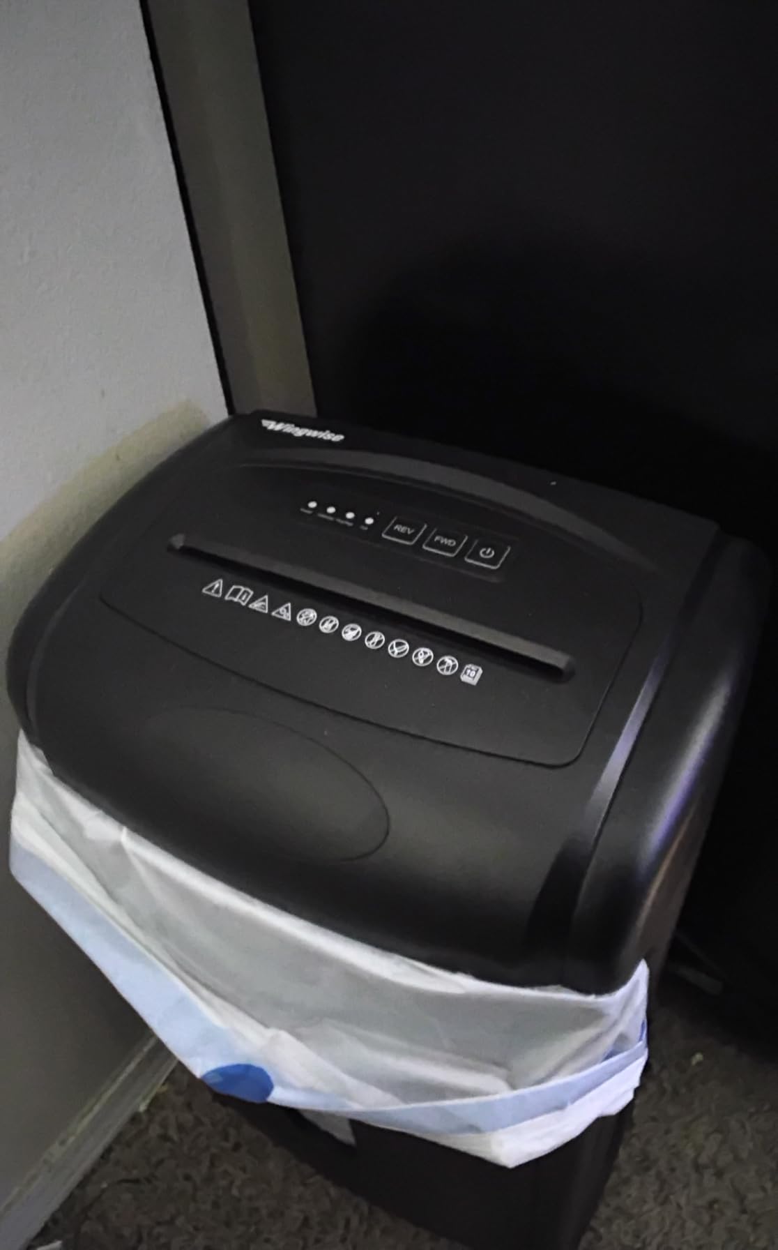 Wingwise Ultra Low Noise 48dB Micro Cut Paper Shredder for Home Office customer photo 2