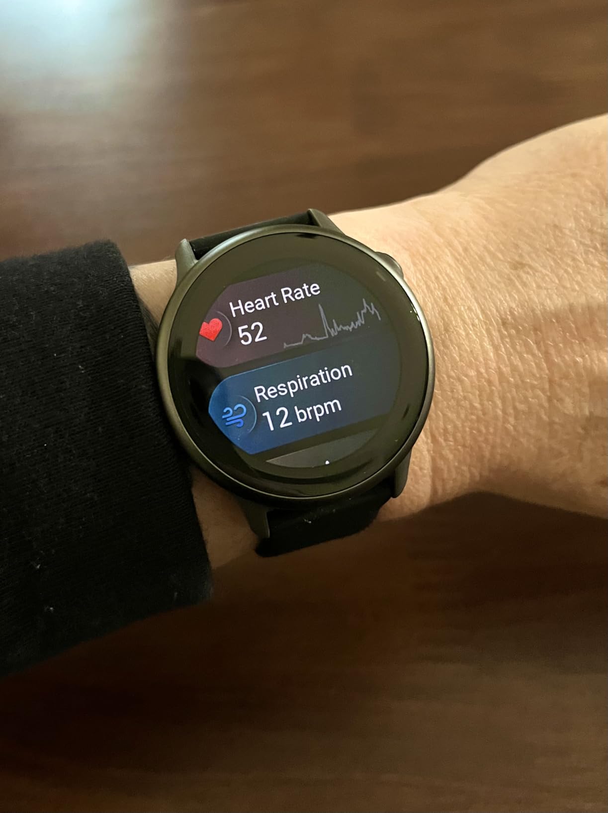 Garmin vívoactive® 6, Health & Fitness GPS Smartwatch, Pebble Gray/Slate customer photo 2
