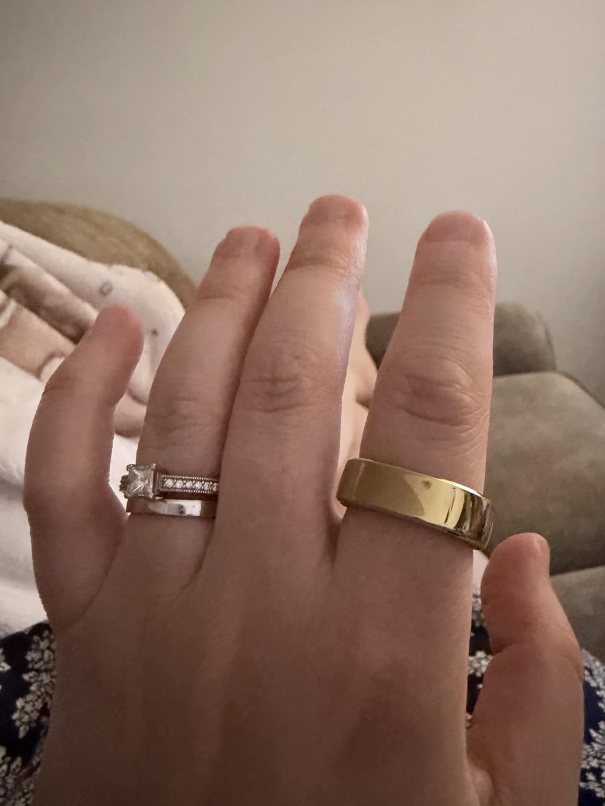 RingConn Gen 3 Smart Ring - Vascular Trends(Size 8, Royal Gold) customer photo 1