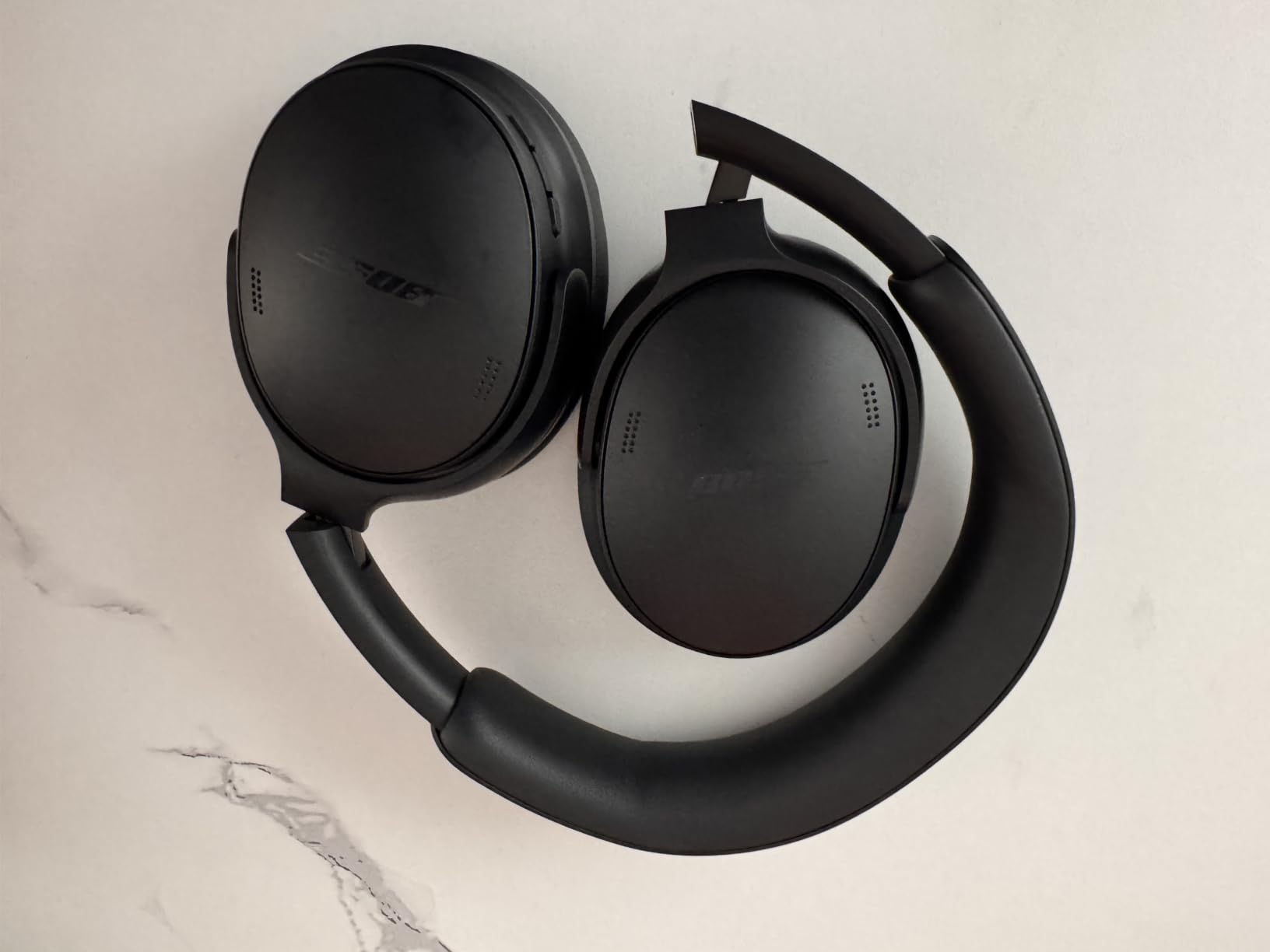 Bose QuietComfort Headphones (2nd Gen) - Wireless Headphones, Active Over Ear Noise Cancelling and Mic, Immersive Audio, USB-C Charging and Lossless Audio, Up to 24 Hours of Play time, Black customer photo 2