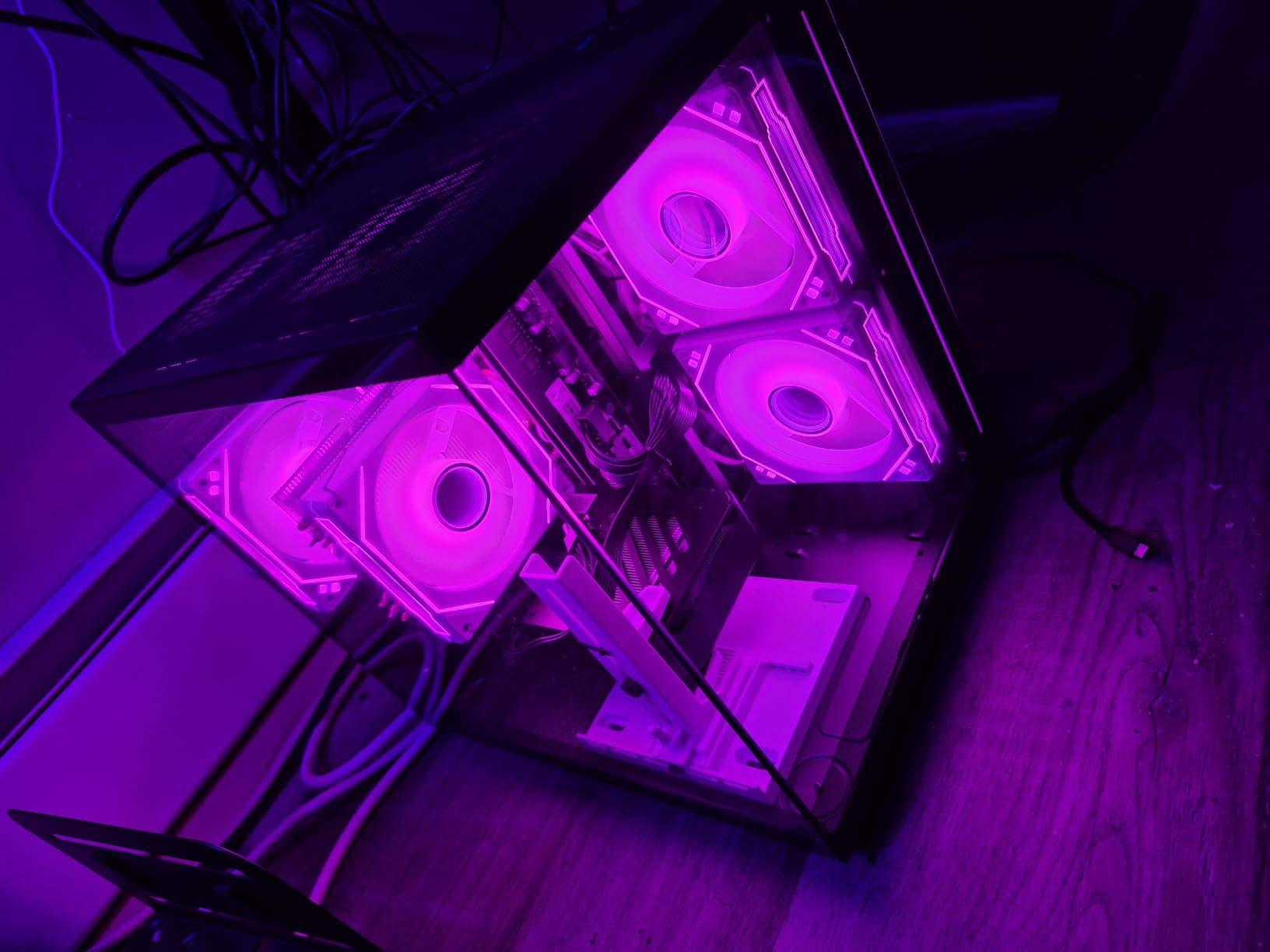 Pebuilt Gaming PC, GeForce RTX 3050 8GB GDDR6, Ryzen 7 4700LE customer photo 1