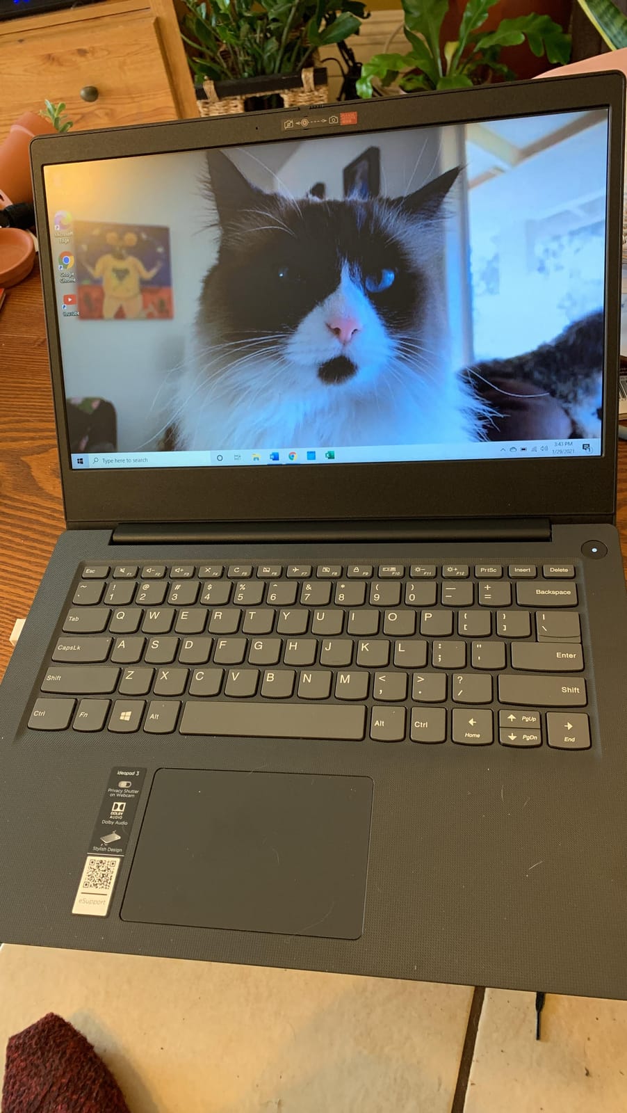 Lenovo IdeaPad Slim 3 customer photo 1